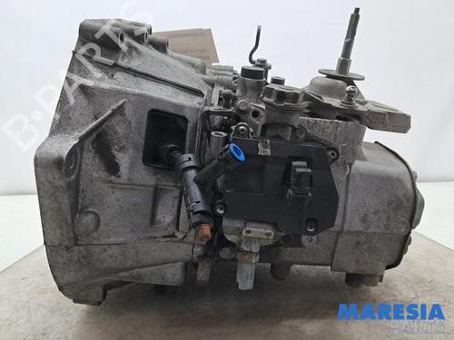 Gearkasse PEUGEOT 3008 I MPV (0U_) 1.6 THP (150 hp) 31672816