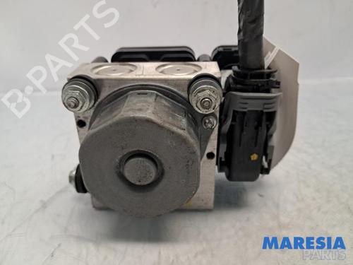 Módulo de ABS RENAULT CLIO IV Grandtour (KH_) 0.9 TCe 90 (90 hp) 31415800
