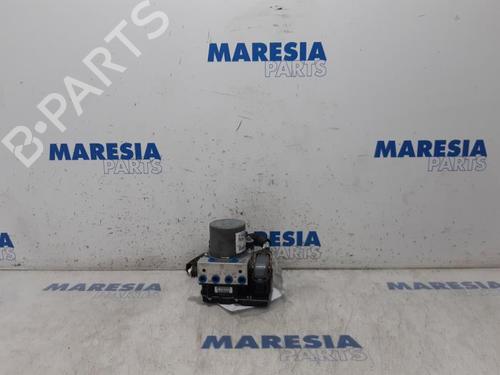 Used ABS pump PEUGEOT 3008 I MPV (0U_) 1.6 VTi (120 hp) 31392473