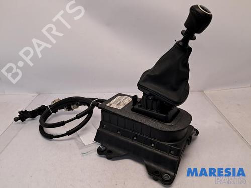 Used Gear lever FIAT PUNTO (199_) 0.9 Twinair Turbo (86 hp) 31405015