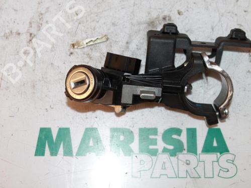 Used Ignition barrel FIAT GRANDE PUNTO (199_) 1.3 D Multijet (84 hp) 31534988