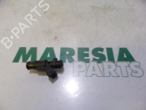 Used Injector PEUGEOT 206 Hatchback (2A/C) 1.4 i (75 hp) 31419101