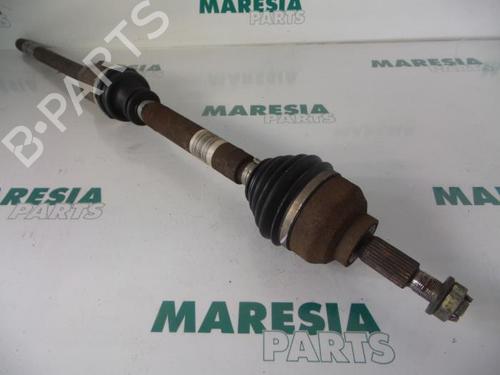 Used Right front driveshaft RENAULT LAGUNA II Grandtour (KG0/1_) 1.9 dCi (KG0G) (120 hp) 31466182