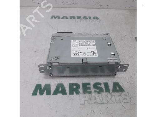 Used Radio PEUGEOT 2008 I (CU_) 1.2 VTi (82 hp) 31438645