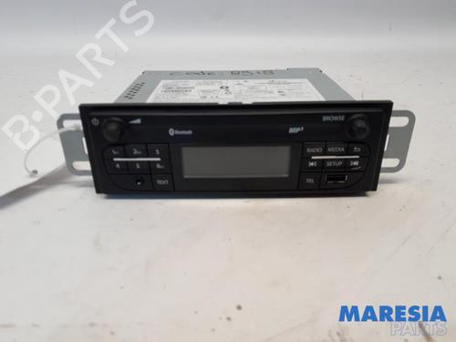 Bilradio OPEL VIVARO B Van (X82) 1.6 CDTI (05) (95 hp) 31479324