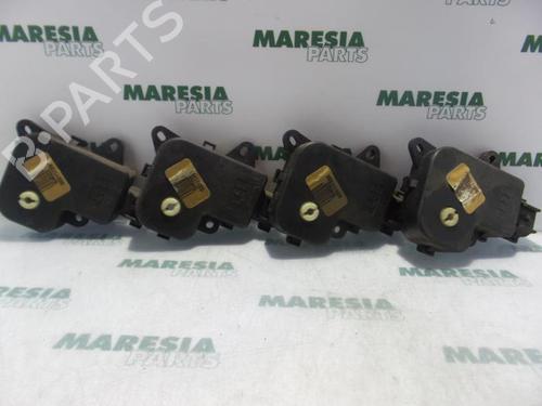 other-renault-laguna-ii-grandtour-kg01_-2001-2002-2003-2004-2005-2006-2007-31439549 main image