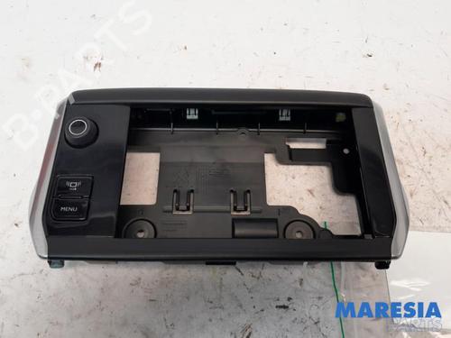 Used Control unit PEUGEOT 208 I (CA_, CC_) 1.2 VTI 82 (82 hp) 31444477