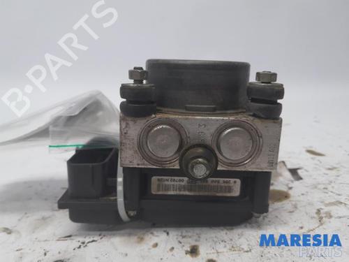 Used ABS pump FIAT PUNTO EVO (199_) 1.3 D Multijet (84 hp) 31403832