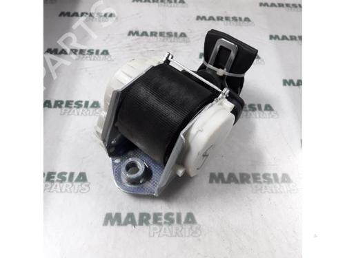 Used Rear left seatbelt FIAT STILO (192_) 1.6 16V (192_XB1A) (103 hp) 31392995