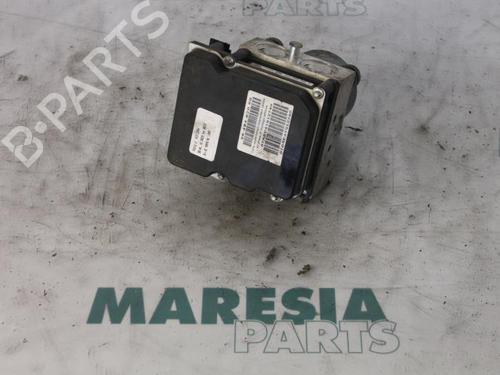 Used ABS pump CITROËN C4 I (LC_) 2.0 HDi (136 hp) 31414624