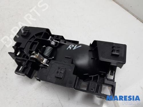 Front right exterior door handle CITROËN C4 CACTUS 1.2 VTi 82 | BP31527283C129