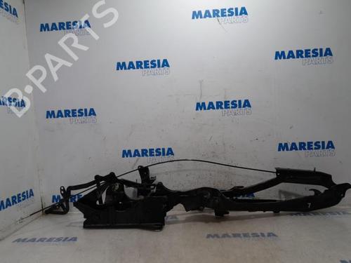 Used Hinge/Door check strap PEUGEOT 307 CC (3B) 1.6 16V (110 hp) 31464235