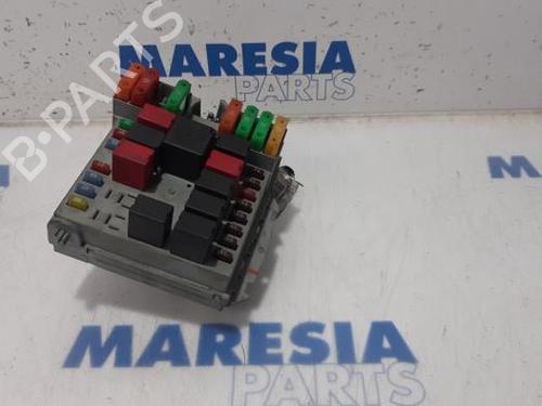 Used Fuse box FIAT BRAVO II (198_) 1.4 (198AXA1B) (90 hp) 31513856