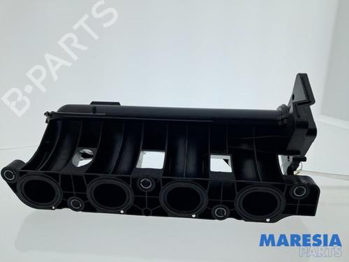 Used Injection rail RENAULT MEGANE CC (EZ0/1_) 1.4 TCe (EZ0F, EZ1V) (131 hp) 32069097