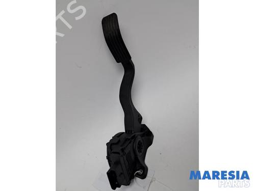 Used Pedal PEUGEOT 208 I (CA_, CC_) 1.4 VTi (95 hp) 31402731