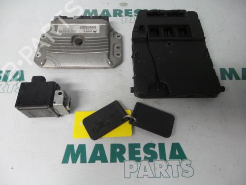 Used Engine control unit (ECU) Engine control unit (ECU) RENAULT SCÉNIC II (JM0/1_) 1.6 (JM0C, JM0J, JM1B) (113 hp) 31465337 31465337