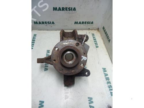 Used Right front steering knuckle RENAULT MEGANE II Saloon (LM0/1_) 1.9 dCi (LM0G, LM1G, LM2C) (120 hp) 31511850