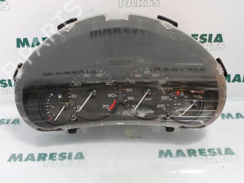 Used Instrument cluster PEUGEOT 206 Hatchback (2A/C) 1.4 i (75 hp) 31517188