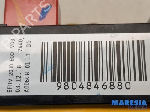 Fuse box PEUGEOT 3008 II SUV (MC_, MR_, MJ_, M4_) 1.2 THP/ PureTech 130 (MRHNSM, MRHNSU, MRHNSJ, MRHNYW,... | BP31484332E1