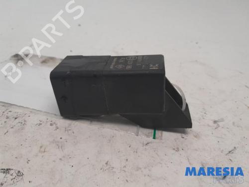 Used Electronic sensor RENAULT TRAFIC III Van (FG_) 1.6 dCi 95 (FGMJ, FGMR) (95 hp) 31505465