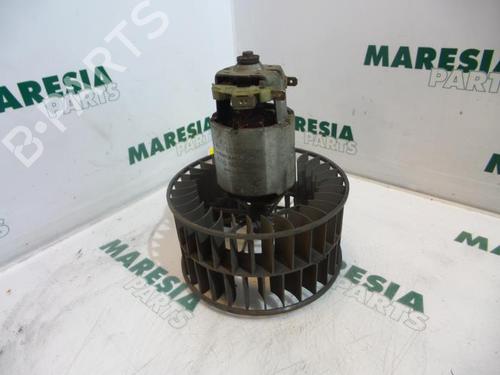 Used Heater blower motor RENAULT CLIO I (B/C57_, 5/357_) 1.4 (80 hp) 31458914