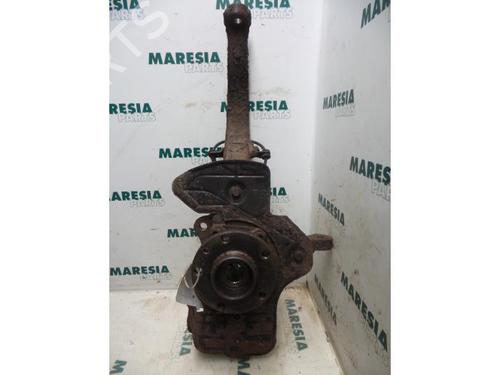 Used Left front steering knuckle ALFA ROMEO 147 (937_) 1.9 JTD (937.AXD1A, 937.BXD1A, 937.AXV1A, 937.BXB1A,... (115 hp) 31461169