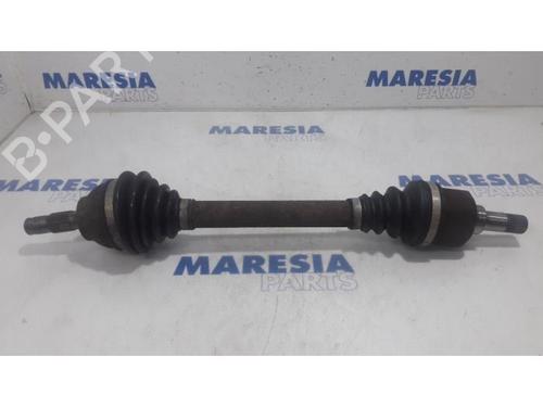 Used Left front driveshaft PEUGEOT 5008 (0U_, 0E_) 1.6 16V (120 hp) 31468442