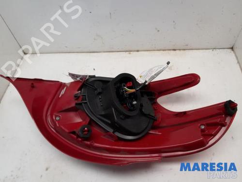 Right taillight PEUGEOT 208 I (CA_, CC_) 1.2 VTI 82 | BP31515944C35