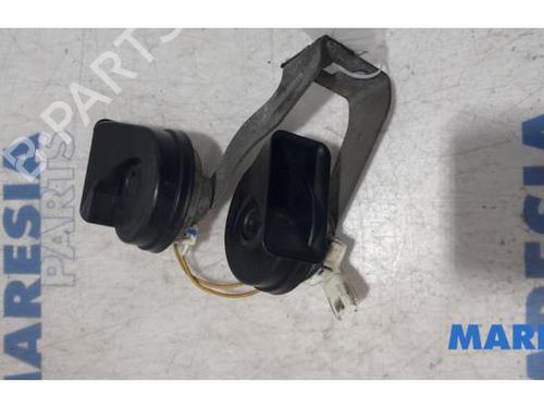Used Horn PEUGEOT 308 SW II (LC_, LJ_, LR_, LX_, L4_) 2.0 BlueHDi 150 (150 hp) 31394494