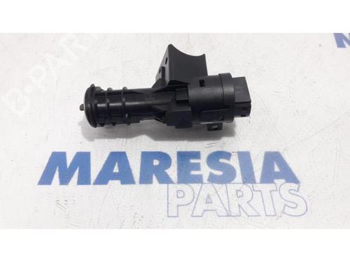 Used Ignition barrel FIAT 500 (312_) 1.2 (312AXA1A) (69 hp) 31452873