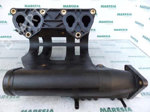 Injection rail RENAULT TWINGO I (C06_) 1.2 (C066, C068) | BP31389932M98