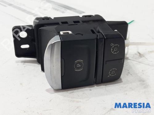 Used Switch RENAULT MEGANE IV Grandtour (K9A/M/N_) 1.5 dCi 110 (110 hp) 31453181