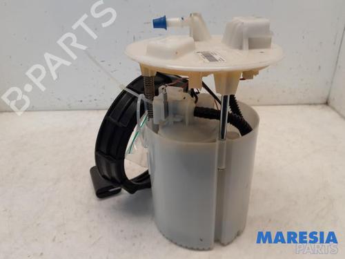 Used Fuel pump RENAULT TWINGO III (BCM_, BCA_) 1.0 SCe 70 (71 hp) 31467337
