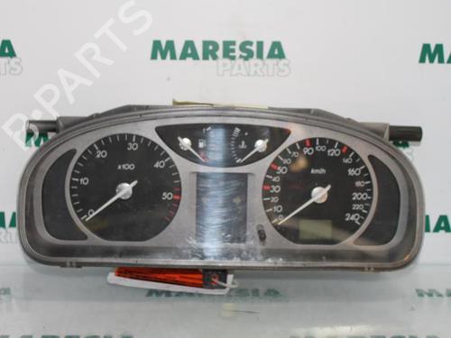 Used Instrument cluster RENAULT LAGUNA II Grandtour (KG0/1_) 1.9 dCi (KG0G) (120 hp) 31500888