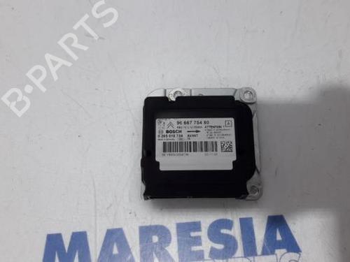 Used ECU airbags PEUGEOT 5008 (0U_, 0E_) 1.6 HDi (110 hp) 31388820