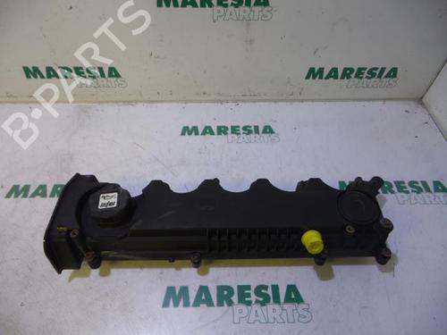 Used Valve cover Valve cover ALFA ROMEO 156 Sportwagon (932_) 2.4 JTD (932.BXC00) (150 hp) 31389965 31389965