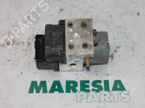 Used ABS pump ABS pump RENAULT CLIO II (BB_, CB_) 1.4 16V (B/CB0P, BB13) (98 hp) 31517602 31517602