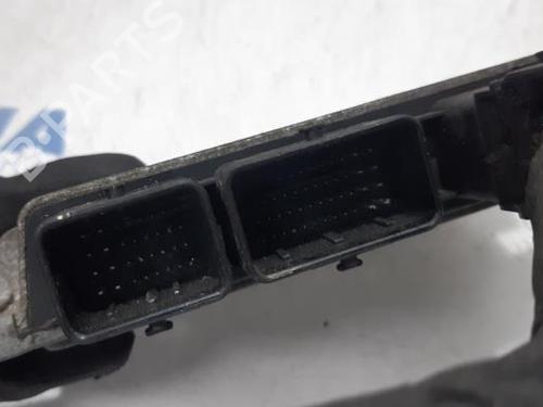 Engine control unit (ECU) RENAULT CLIO III (BR0/1, CR0/1) 1.2 16V (BR02, BR0J, BR11, CR02, CR0J, CR11) | BP31526764M57 