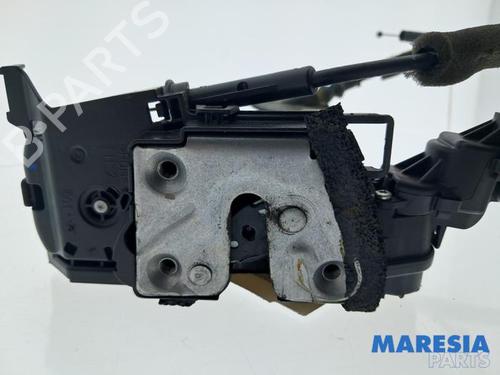 Used Electronic module RENAULT CAPTUR I (J5_, H5_) 1.2 TCe 120 (120 hp) 33054917