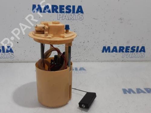 Used Fuel pump FIAT PUNTO EVO (199_) 1.3 D Multijet (84 hp) 31487698