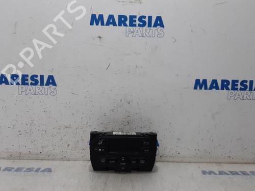 Used Climate control PEUGEOT 307 CC (3B) 2.0 16V (136 hp) 31385899