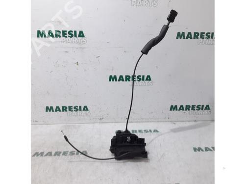 electronic-module-renault-scenic-iii-jz01_-2008-2009-2010-2011-2012-2013-2014-2015-2016-31483309 main image