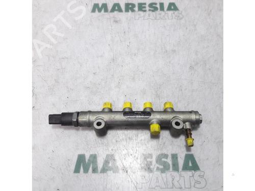 injection-rail-peugeot-206-hatchback-2ac-1998-1999-2000-2001-2002-2003-2004-2005-2006-2007-2008-2009-2010-2011-2012-31415732 main image