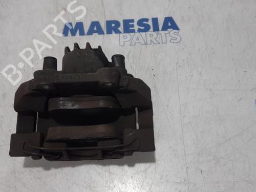 Used Right front brake caliper Right front brake caliper PEUGEOT 5008 (0U_, 0E_) 1.6 16V (156 hp) 31391105 31391105