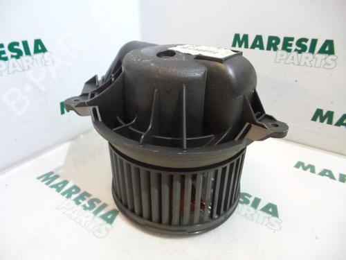 Used Heater blower motor PEUGEOT 406 Coupe (8C) 3.0 V6 (207 hp) 31411931