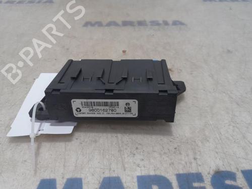 Módulo eletrónico CITROËN C4 Grand Picasso II (DA_, DE_) 1.6 HDi / BlueHDi 115 (115 hp) 31488606