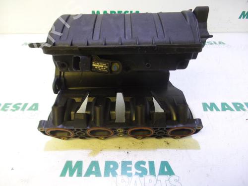 Used Injection rail CITROËN C3 I (FC_, FN_) 1.6 16V (109 hp) 31508452