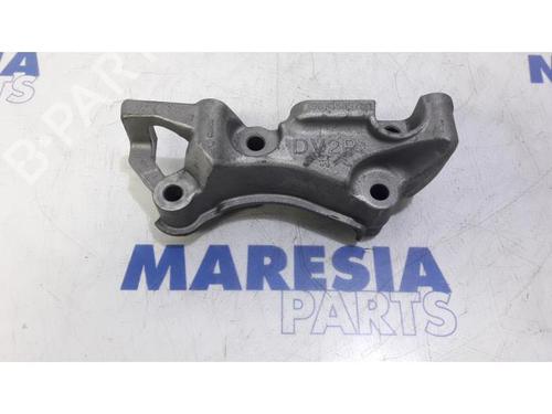 Used Gearbox mount PEUGEOT 308 SW II (LC_, LJ_, LR_, LX_, L4_) 1.6 HDi / BlueHDi 115 (LCBHXM, LCBHXT) (115 hp) 31448192