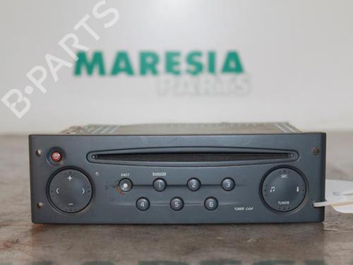 Used Radio RENAULT CLIO II (BB_, CB_) 1.4 16V (B/CB0P, BB13) (98 hp) 31391826