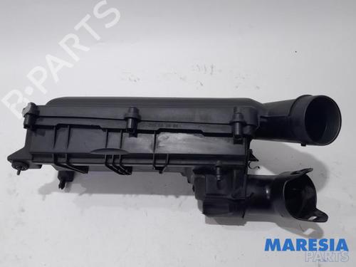 Used Air filter box Air filter box PEUGEOT 3008 I MPV (0U_) 1.6 THP (156 hp) 31453735 31453735